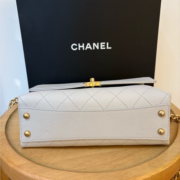 Chanel Chic Caviar Affinity Flap Bag - Picture 8 of 11